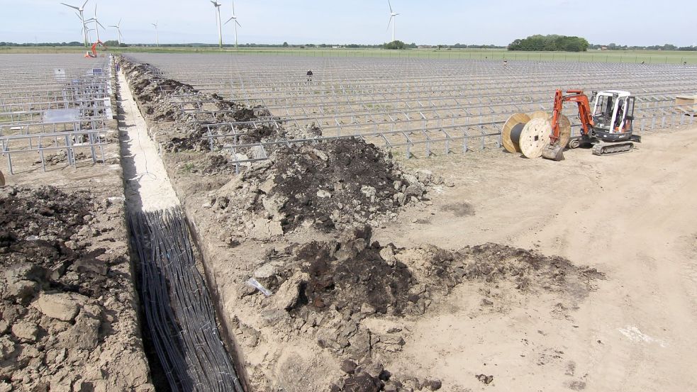 Der bestehende Solarpark in Osteel wurde im Sommer 2010 gebaut. Foto: Steffen Strube