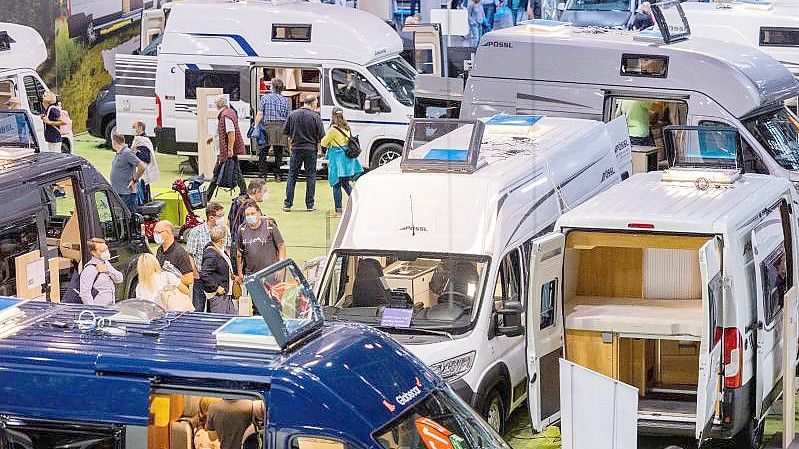 Der Caravan Salon in Düsseldorf ist ein Eldorado für Wohnwagen-Fans. Foto: Rolf Vennenbernd/dpa