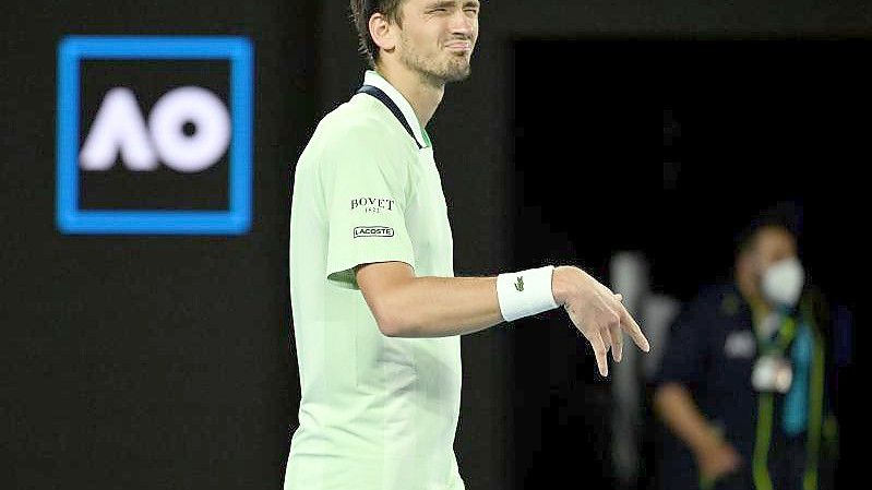 Daniil Medwedew konnte sich in der zweiten Runde gegen Nick Kyrgios durchsetzen. Foto: Dean Lewins/AAP/dpa