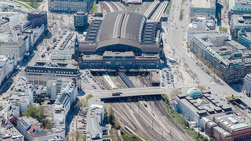 Der Hamburger Hauptbahnhof ist seit Jahren chronisch überlastet. Foto: Markus Scholz/dpa