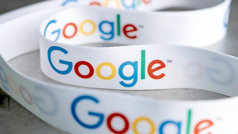 Der Rechtsstreit um eine Wettbewerbsstrafe in Höhe von 2,42 Milliarden Euro gegen Google kommt vor das höchste Gericht der Europäischen Union. Foto: Bernd von Jutrczenka/dpa