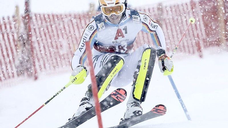 Kam beim Slalom in Kitzbühel auf Rang 14: Linus Straßer. Foto: Giovanni Auletta/AP/dpa