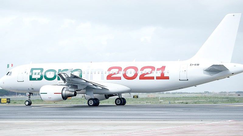 Ein Airbus A320 der neuen italienischen Fluglinie Ita Airways auf dem Flughafen Fiumicino bei Rom. Foto: Roberto Monaldo/LaPresse via ZUMA Press/dpa