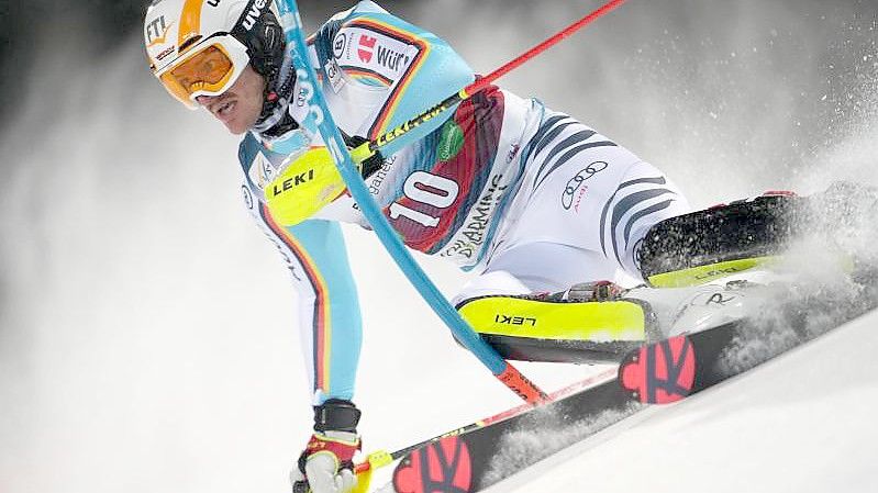 Linus Straßer ist bei den Olympischen Winterspielen in Peking einer der Favoriten. Foto: Georg Hochmuth/APA/dpa