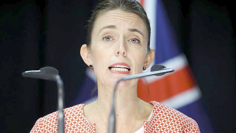 Neuseelands Premierministerin Jacinda Ardern musste ihre Hochzeit wegen neuer Coronavirus-Restriktionen im Land verschieben. Foto: Hagen Hopkins/GETTY IMAGES ASIAPAC POOL via AAP/dpa