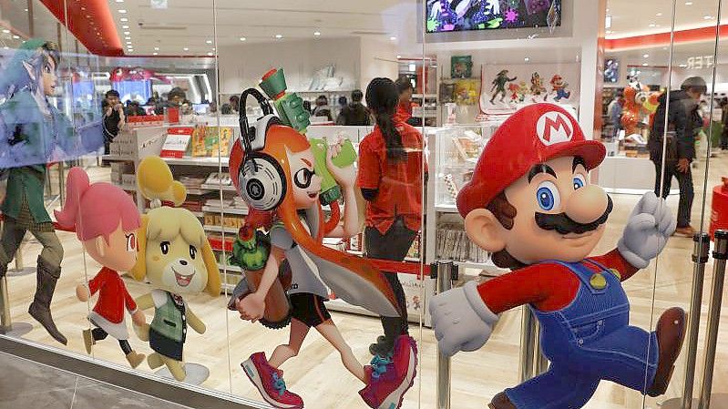 Nintendo kommt durch die globale Chip-Knappheit besser als seine Konsolen-Rivalen. Foto: Jae C. Hong/AP/dpa