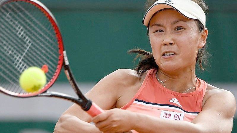 Die chinesische Tennisspielerin Peng Shuai bei den French Open 2018. Foto: Eric Feferberg/AFP/dpa