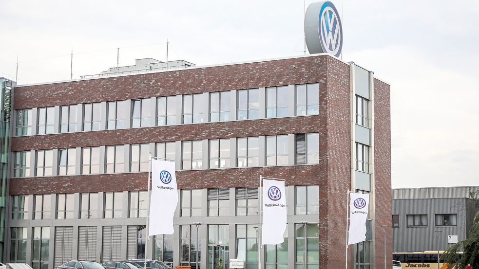 Das Verwaltungsgebäude des Emder VW-Werks. Archivfoto: Romuald Banik