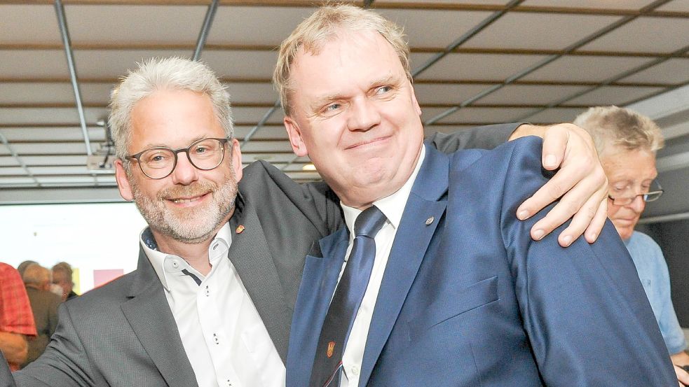 In einer Stichwahl hatte sich Thomas Erdwiens (rechts) gegen seinen Konkurrenten Stefan Hiller durchgesetzt und dafür Applaus von vielen Seiten bekommen. Nach 100 Tagen im Amt zieht er erstmals Bilanz. Foto: Stephan Friedrichs