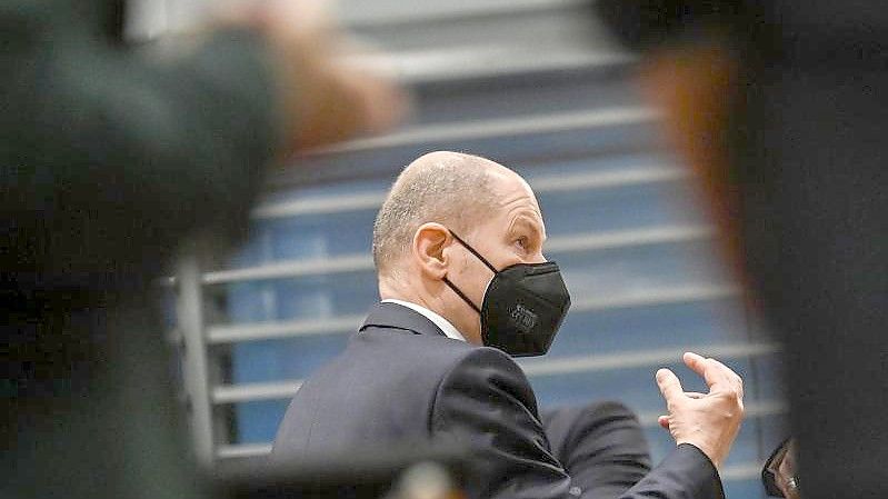Bundeskanzler Olaf Scholz bei der wöchentlichen Kabinettssitzung im Kanzleramt. Foto: John Macdougall/AFP POOL/dpa
