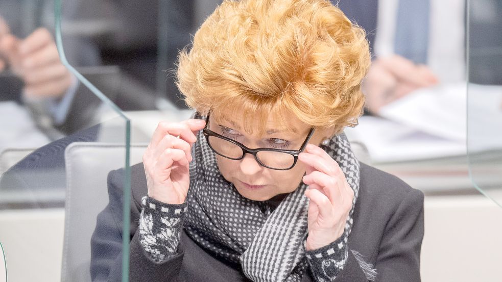 Niedersachsens Justizministerin Barbara Havliza soll zu der für unzulässig erklärten Durchsuchung des Bundesjustizministeriums kurz vor der Bundestagswahl im Landtag Rede und Antwort stehen. Foto: dpa