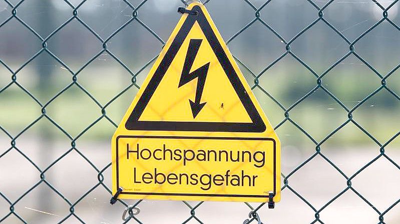 Es wird befürchtet, dass die Stabilität des Stromnetzes in Deutschland unter der Energiewende leiden könnten. Foto: Sebastian Kahnert/dpa-Zentralbild/dpa
