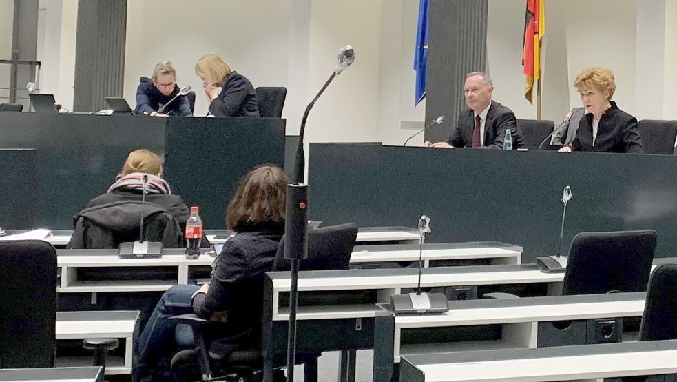 Niedersachsens Justizministerin Barbara Havliza (rechts) stand am Mittwoch im Rechtsausschuss des Landtages Rede und Antwort. Foto: Lars Laue