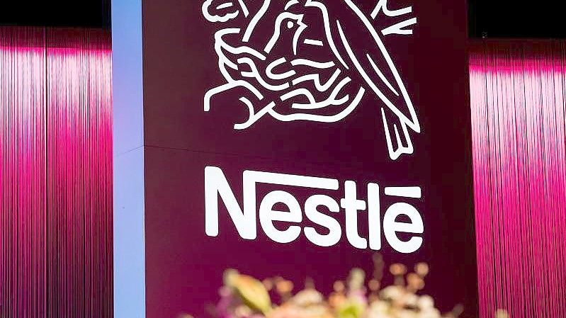Unter dem Strich erzielte der Nahrungsmittelkonzern Nesté einen Gewinn von 16,9 Milliarden Franken. Foto: Jean-Christophe Bott/KEYSTONE/dpa