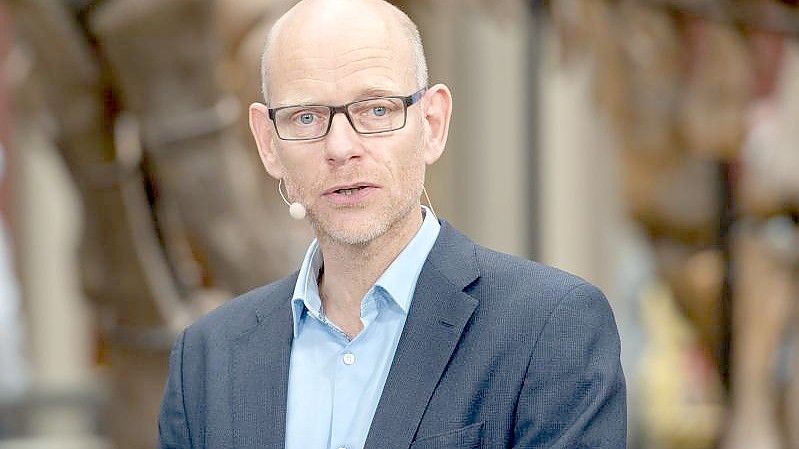 „Weil man sich nicht einigen konnte, hat sich die Ampel als Kompromiss bis jetzt gar kein neues Ziel für 2030 gesetzt“: Niklas Höhne. Foto: Paul Zinken/dpa