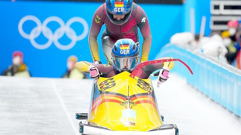 Laura Nolte und Deborah Levi waren 0,77 Sekunden schneller als die Zweiplatzierten Mariama Jamanka und Alexandra Burghardt. Foto: Michael Kappeler/dpa
