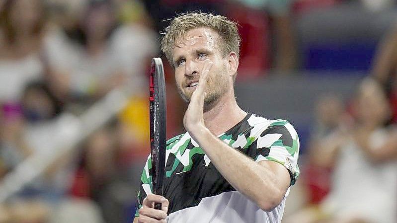 Peter Gojowczyk feiert seinen Sieg in Acapulco. Foto: Eduardo Verdugo/AP/dpa