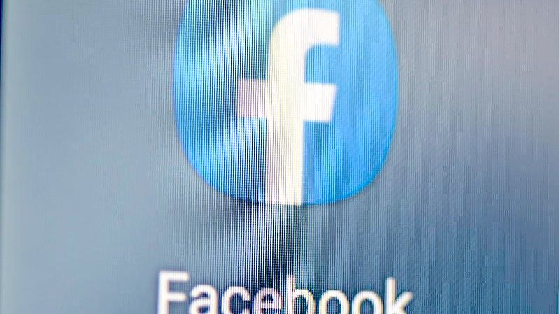 Russland will Facebook teilweise beschränken. Foto: Fabian Sommer/dpa