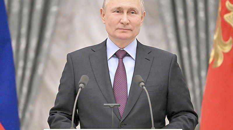 Kremlchef Wladimir Putin hat einen Auslandseinsatz des russischen Militärs in Luhansk und Donezk angeordnet. Foto: Sergey Guneev/Kremlin Pool/Planet Pix via ZUMA Press Wire/dpa