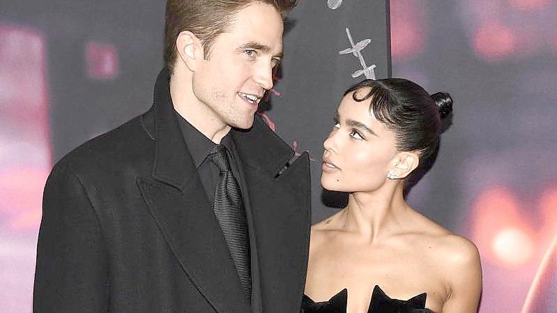 Die Stars des Abends: Robert Pattinson und Zoe Kravitz bei der Weltpremiere von "The Batman". Foto: Evan Agostini/Invision/AP/dpa