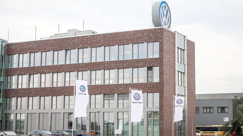 Das Verwaltungsgebäude des Emder VW-Werks. Archivfoto: Romuald Banik