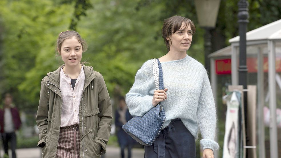 Eine fremde Tochter: Maja Schöne und Hannah Schiller im ARD-Drama. Foto: NDR/Georges Pauly