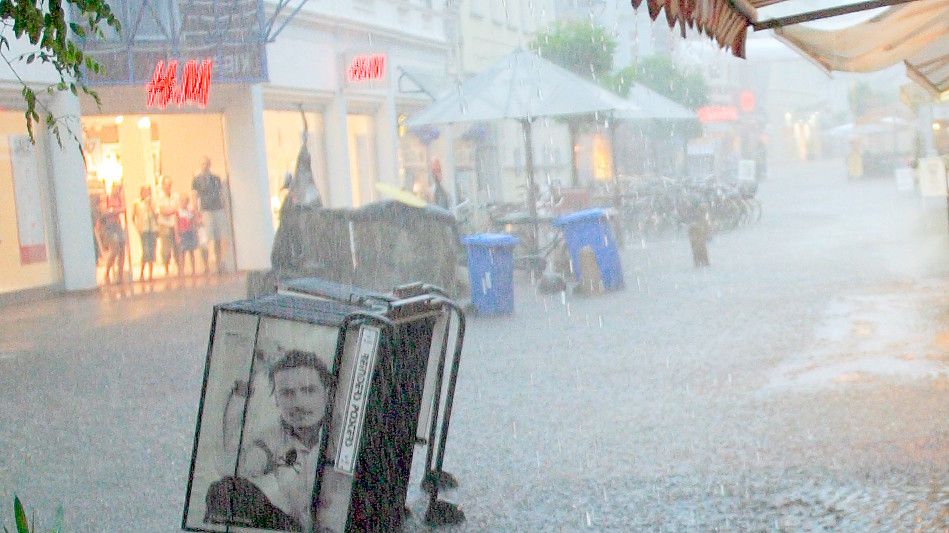 Es geht in Aurich mal wieder darum, ob eine Gebühr für die Regenwasserkanalisation gezahlt werden soll, oder nicht. Archivfoto: Romuald Banik