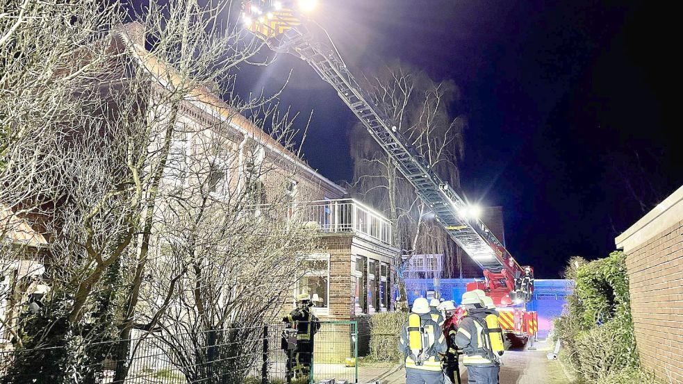 Die Feuerwehr löschte den Brand. Foto: Feuerwehr