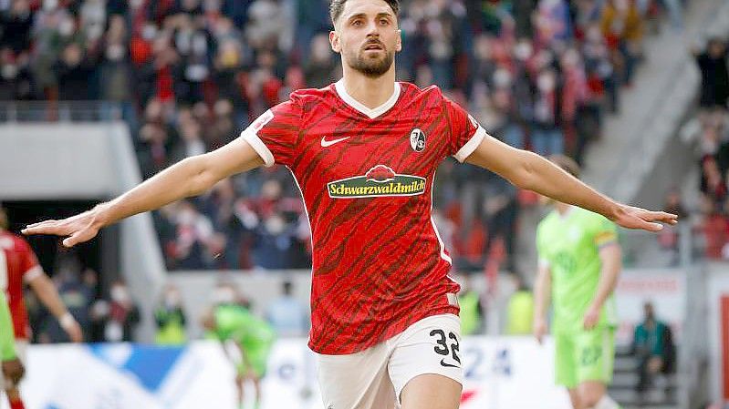 Vincenzo Grifo traf beim 3:2-Sieg des SC Freiburg gegen den VfL Wolfsburg doppelt. Foto: Philipp von Ditfurth/dpa