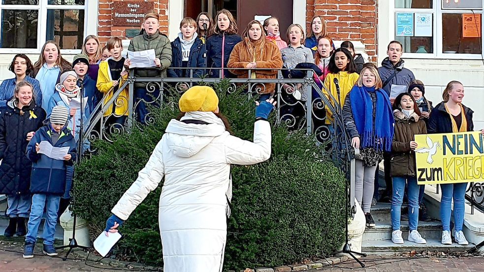 Der Schulchor des Ulrichsgymnasiums begleitete die Veranstaltung. Foto: Rebecca Kresse