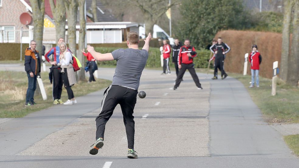 Daniel Heiken besiegte mit Schirumer Leegmoor den Konkurrenten Burhafe.
