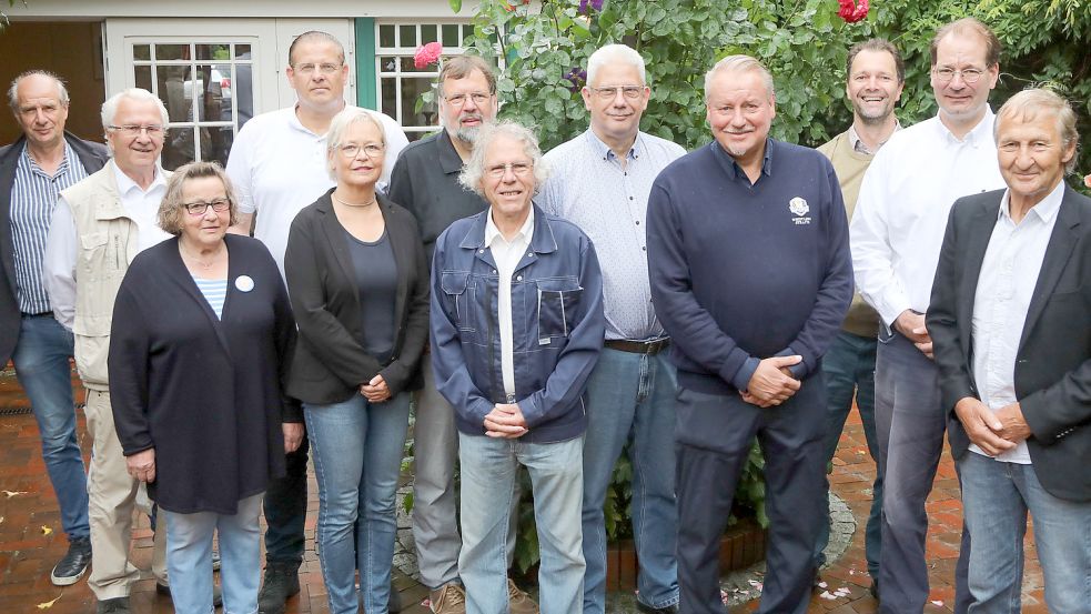 Unter anderem mit diesen Kandidaten ging die GfA im vergangenen Sommer in das Rennen um die Stadtrats- und Ortsratsmandate. Nur Hans-Gerd Meyerholz (Zweiter von links) und Hermann Ihnen (rechts) schafften den Sprung in den Stadtrat. Meyerholz hat sein Mandat inzwischen an Heidrun Weber (nicht auf dem Foto) abgetreten, Hermann Ihnen hat die GfA verlassen. Foto: Romuald Banik