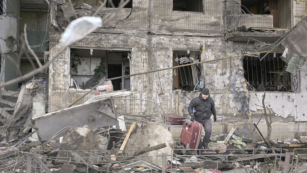 Unter Beschuss: Zahlreiche Straßenzüge in Kiew sind inzwischen zerstört. Foto: picture alliance/dpa/AP