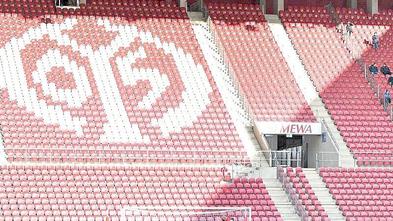 Die Mainzer hoffen im eigenen Stadion beim Nachholspiel gegen den BVB auf ein konkurrenzfähiges Team. Foto: Torsten Silz/dpa
