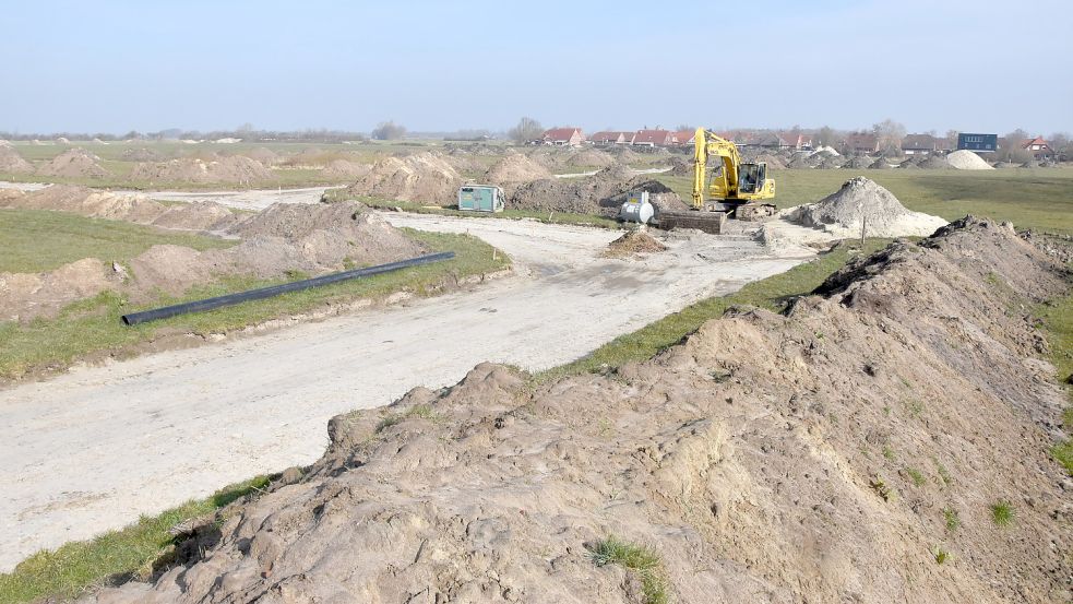 Wie künftig die Straßen durch das neue Wohngebiet Sikahammer Fenne in Upgant-Schott verlaufen werden, zeichnet sich bereits ab. Foto: Thomas Dirks