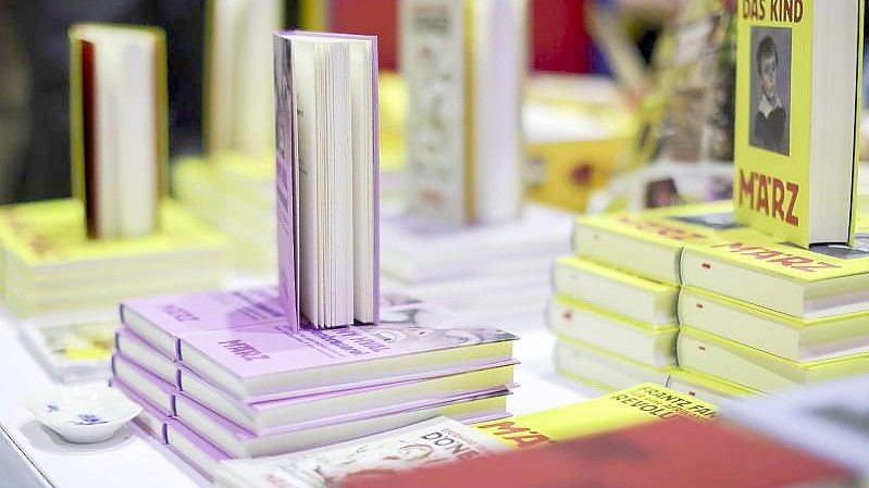 Die Verkaufsmesse mit Lesungsprogramm wurde nach der Absage der Leipziger Buchmesse spontan ins Leben gerufen. Foto: Jan Woitas/dpa-Zentralbild/dpa
