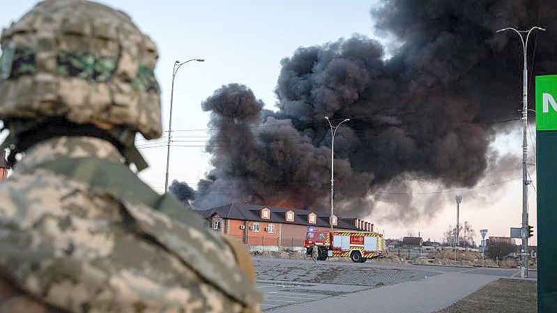 Die Kämpfe zwischen dem ukrainischen Militär und den russischen Truppen gehen weiter. Foto: Alex Chan Tsz Yuk/SOPA Images via ZUMA Press Wire/dpa