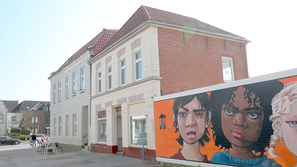 In die Gebäude Osterstraße 40 bis 44 sollen Kunstschule Miraculum und das Machmit-Museum einziehen, wenn es sich finanzieren lässt. Foto: Romuald Banik