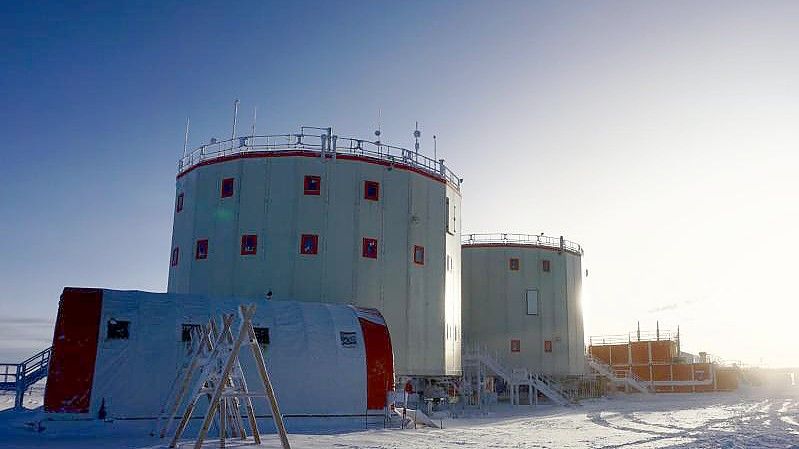 Minus 12 Grad an der Forschungsstation Concordia: Im Osten der Antarktis herrschen zur Zeit vergleichsweise hohe Temperaturen. Foto: S. Thoolen/ESA/IPEV/PNRA/dpa