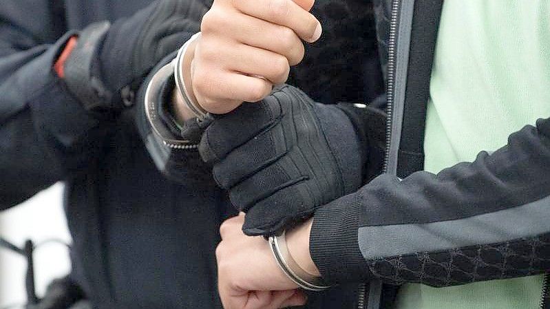 Ein Angeklagter im Prozess um den Juwelenraub im Grünen Gewölbe. Foto: Sebastian Kahnert/dpa-Zentralbild/dpa
