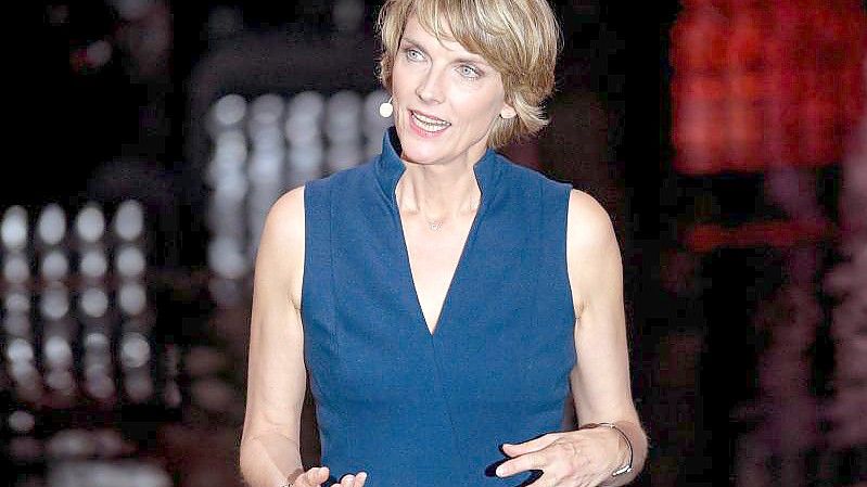 ZDF-Moderatorin Marietta Slomka geht es nahe, was sie derzeit aus der Ukraine hört. Foto: Axel Heimken/dpa