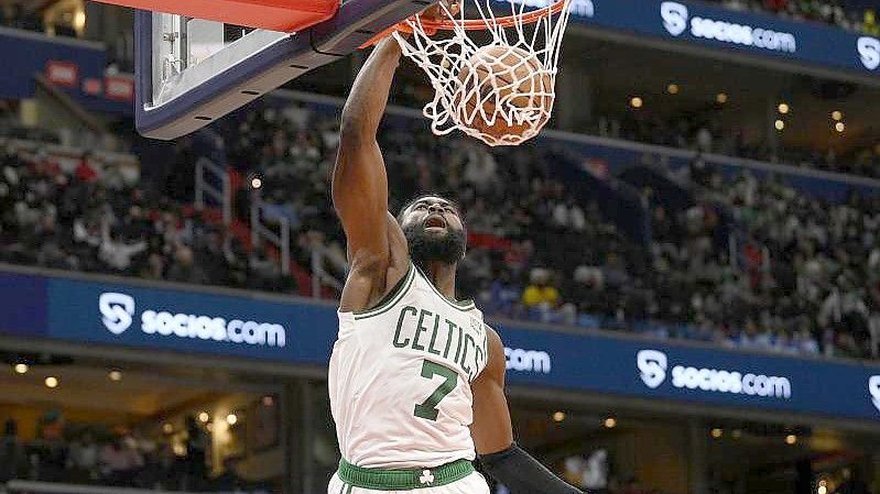 Mit 32 Punkten bester Celtics-Werfer gegen Washington: Jaylen Brown. Foto: Nick Wass/FR67404 AP/dpa/Archiv