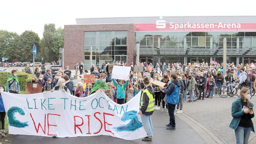 Rund 480 Personen nahmen an der letzten „Aurich for Future“ Demo im vergangenen September teil. Foto: Heino Hermanns