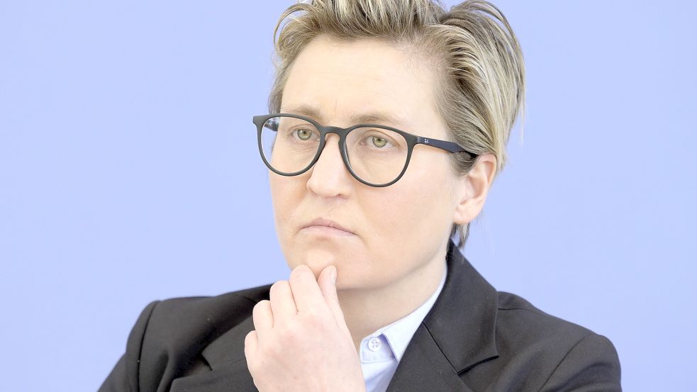 Susanne Hennig-Wellsow hat ihren Rücktritt erklärt. Foto: imago images/Rainer Unkel