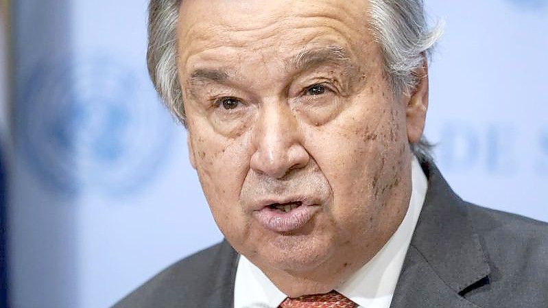 UN-Generalsekretär António Guterres will nach Moskau und in die Ukraine reisen. Foto: John Minchillo/AP/dpa