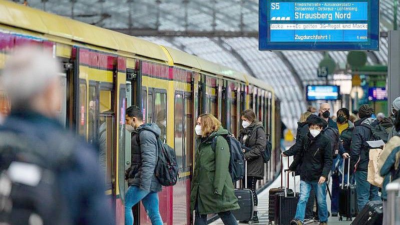 Der Deutsche Städtetag fordert mehr Geld vom Bund für den Nahverkehr als in einem Gesetzentwurf vorgesehen. Foto: Monika Skolimowska/dpa-Zentralbild/dpa