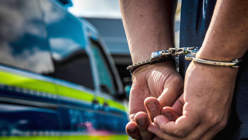 Nach einer brutalen Prügelattacke am Bremer Hauptbahnhof konnte die Polizei den Täter dank Videoaufnahmen fassen. Foto: imago images / Fotostand / K. Schmitt