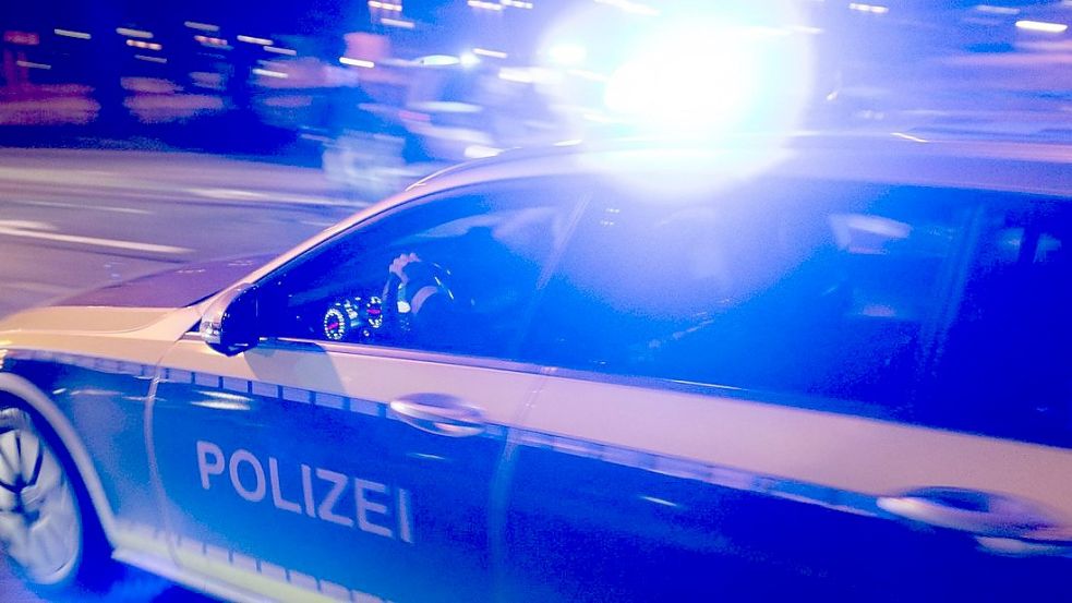 Nachdem er von zwei Frauen in ein Gespräch verwickelt worden war, bemerkte ein 52-jähriger Bremer kurze Zeit später das Fehlen seiner teuren Armbanduhr. Foto: imago images / Jonas Walzberg