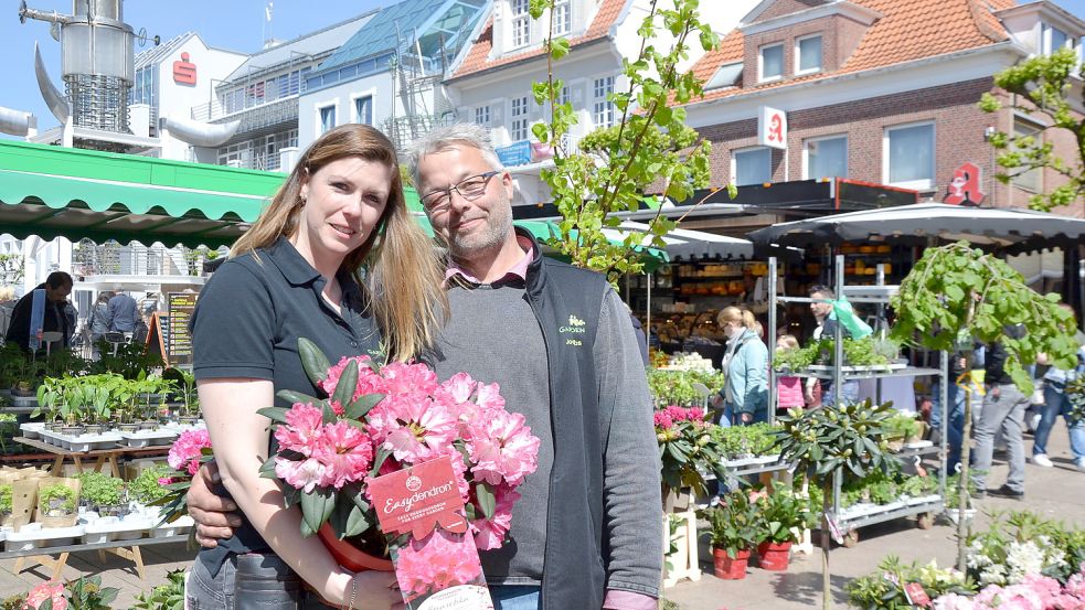 Christine Eden ist die Inhaberin des „Garten Eden“. Gemeinsam mit ihrem Partner Jochen Jakobs boten sie ihre Waren auf dem Geranienmarkt an. Foto: Franziska Otto