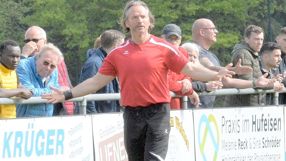 Wilfrid Böhling bei seinem letzten Auftritt für die SpVg Aurich beim 1:4 in Großefehn. Foto: Bernd Wolfenberg